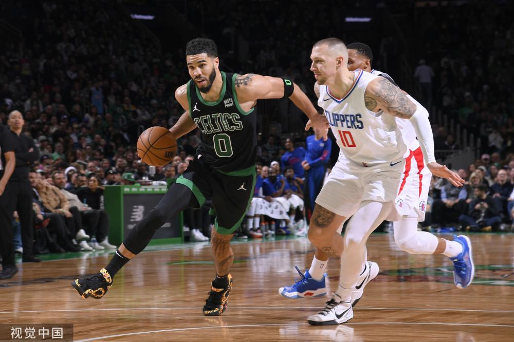 中担任领袖 中担任领袖