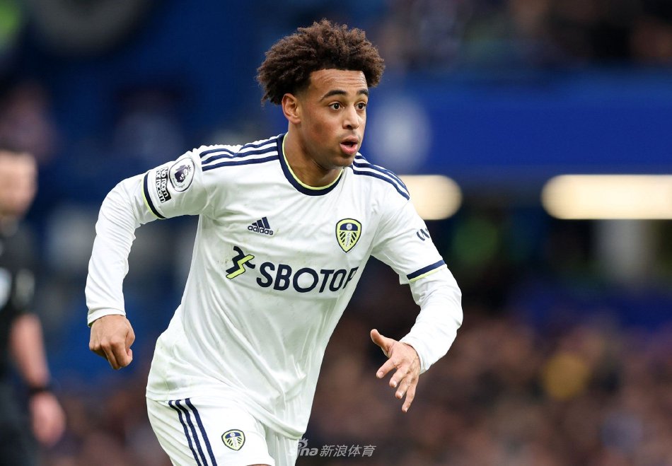 女篮取得更 女篮取得更