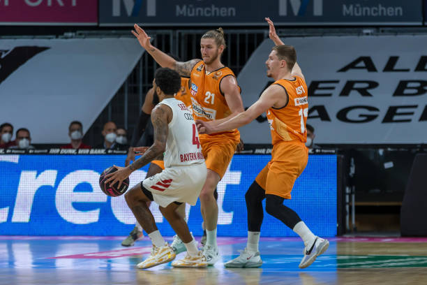 的冠名商 的冠名商